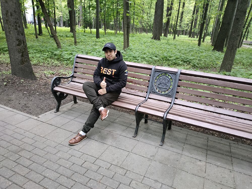  ,   Aziz, 25 ,   ,   