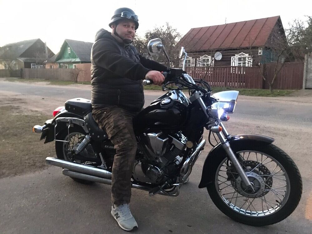  20289772  Aleksej, 49 ,    