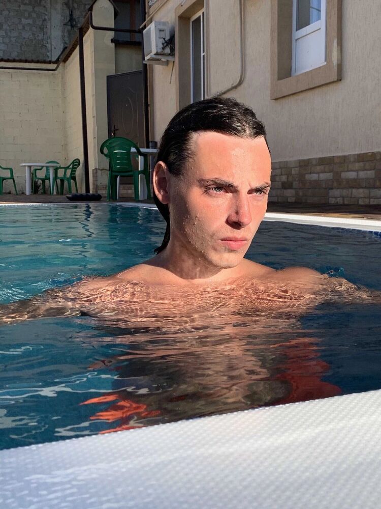  --,   Sebastian, 24 ,   ,   