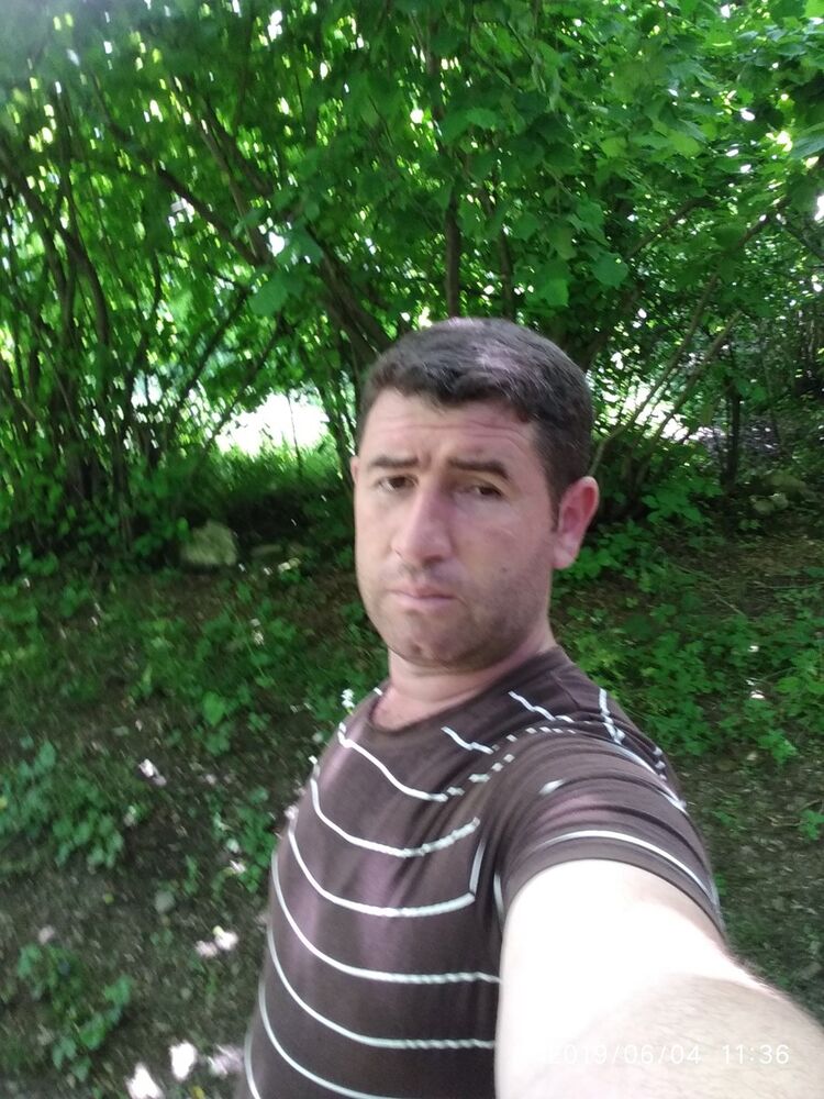  16337822  Arzuman, 41 ,    