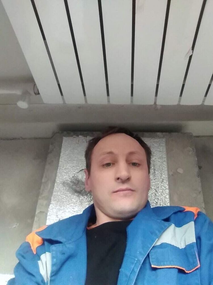  -,   , 44 ,   