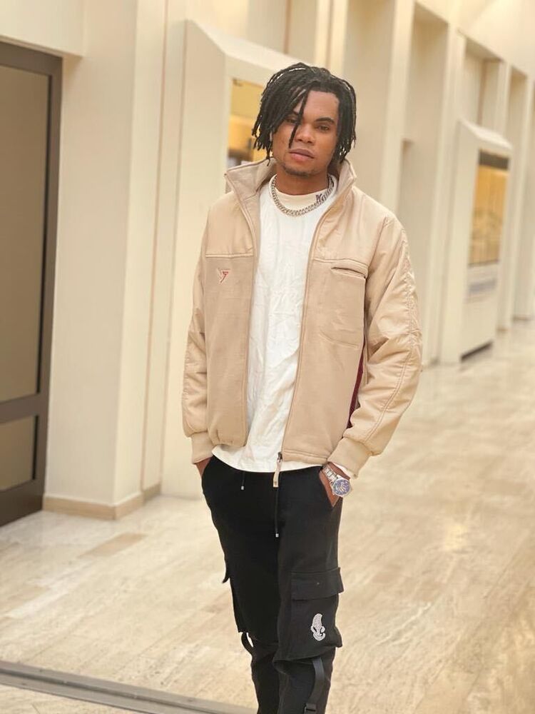 ���������� ������, ���� ������� Dan Dollars, 32 ����, ������������ ��� ������, ����� � ���������, c�������� ���������