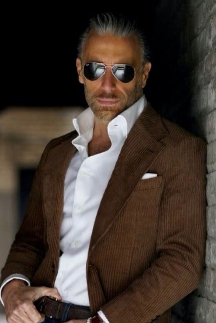 ���������� �����, ���� ������� Robert, 46 ���, ������������ ��� ������, ����� � ���������, c�������� ���������