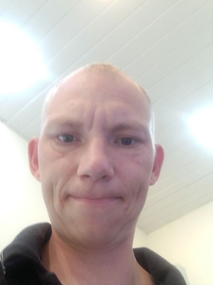  28904282  , 40 ,    