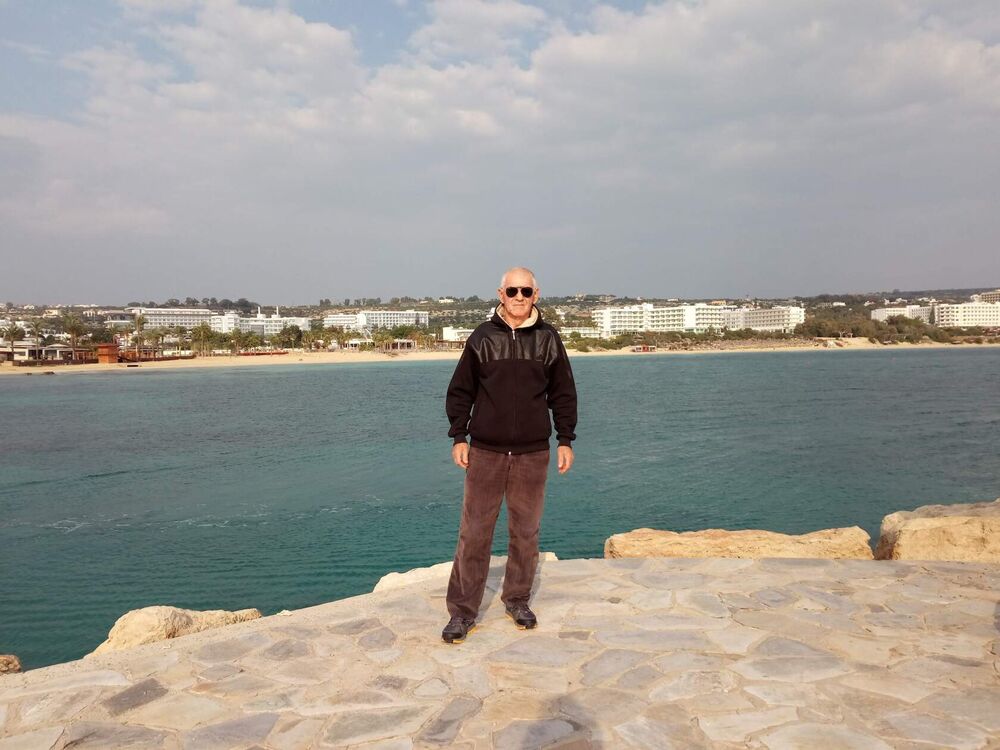  Athienou,   Leonyd, 59 ,   ,   , c , 