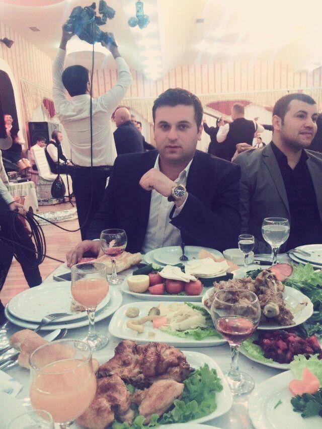  16348692  Farid, 34 ,    