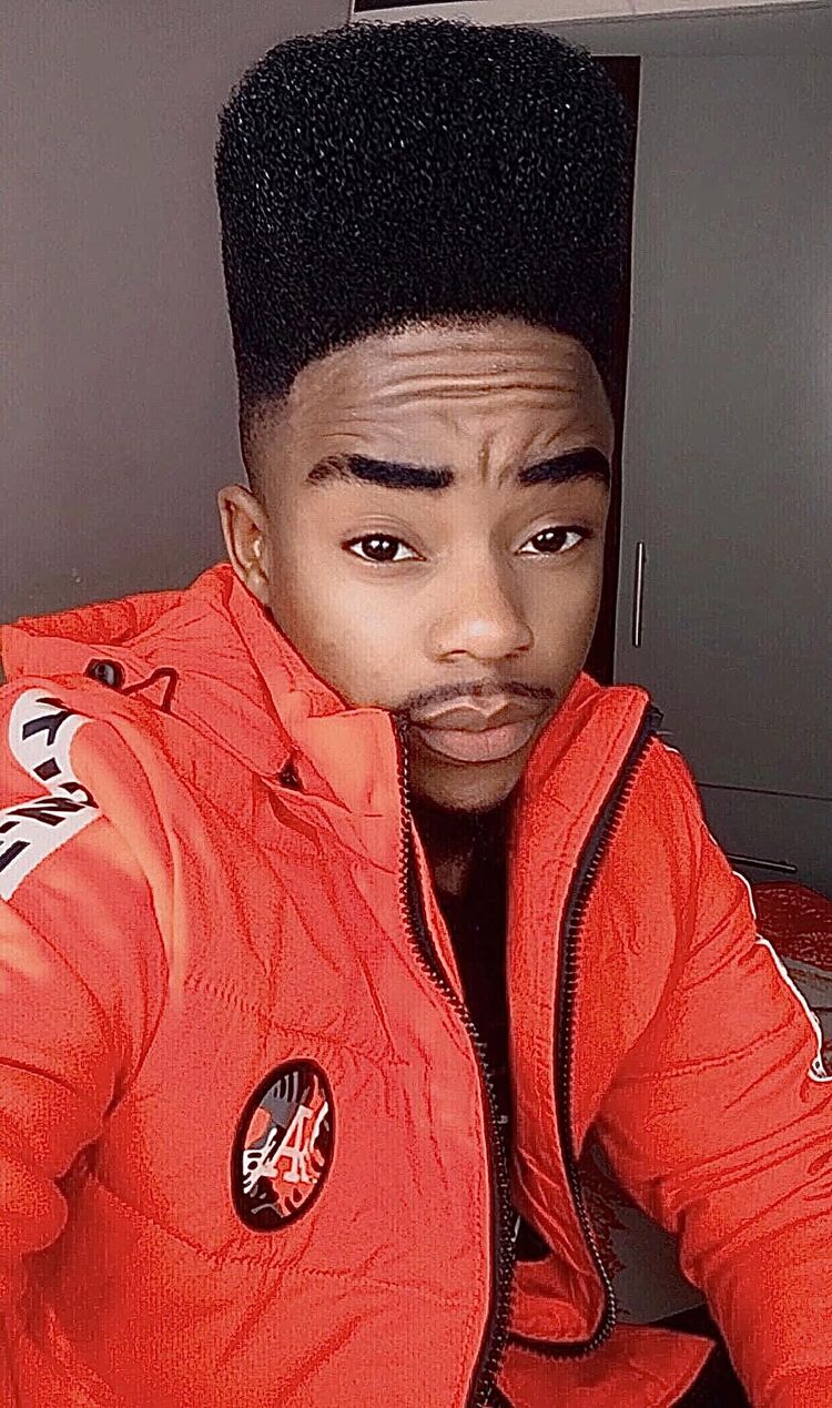  ,   Makhosana, 30 ,   ,   , c 