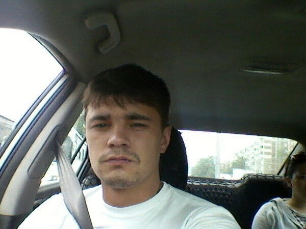  11327852  Grishany, 41 ,    