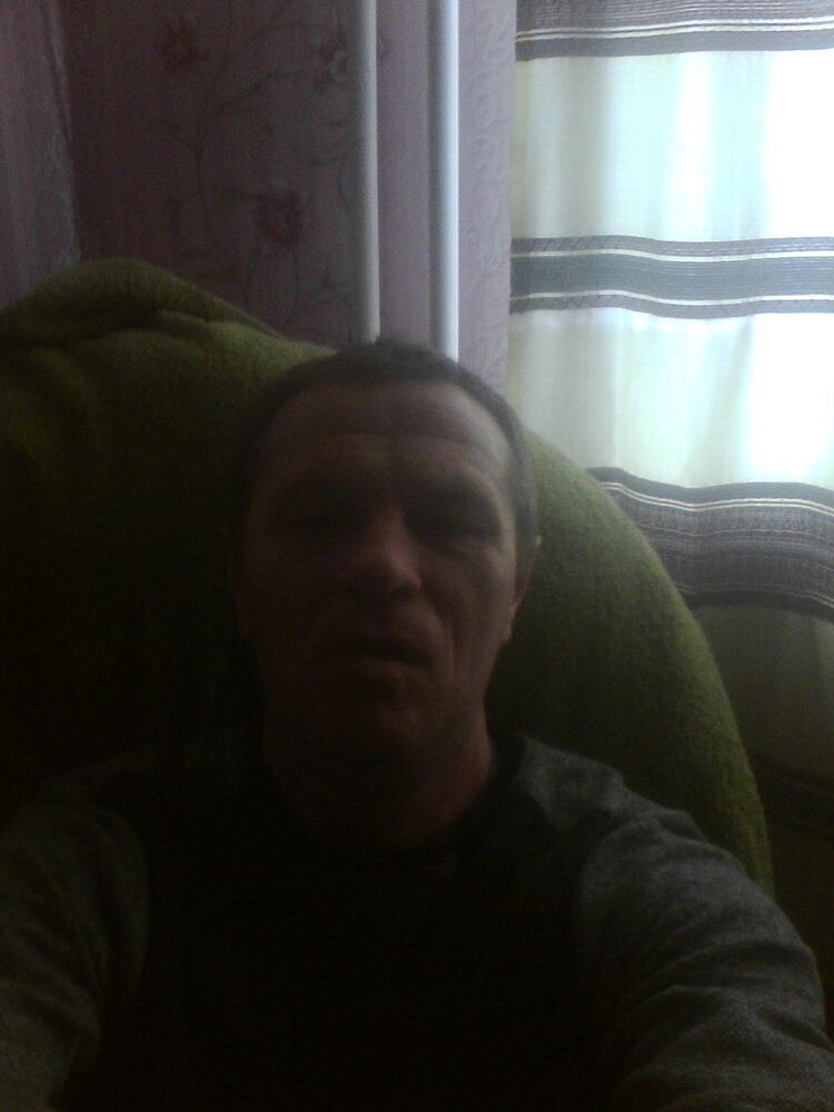  14563882  Sergej, 52 ,    