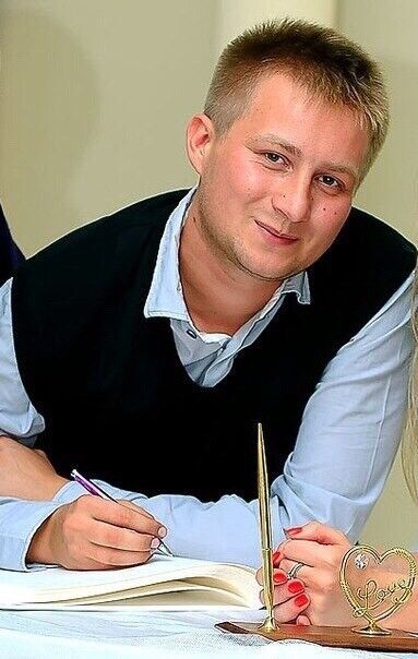  8449992  Alexei, 37 ,    