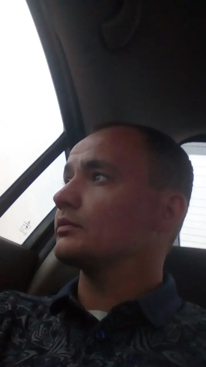  ,   Samir, 33 ,     