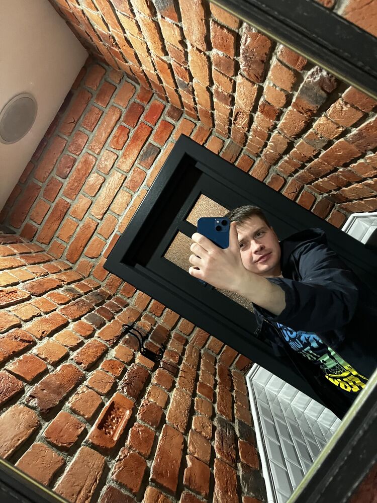  27372172  , 32 ,    
