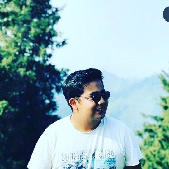  ,   Loo, 26 ,  