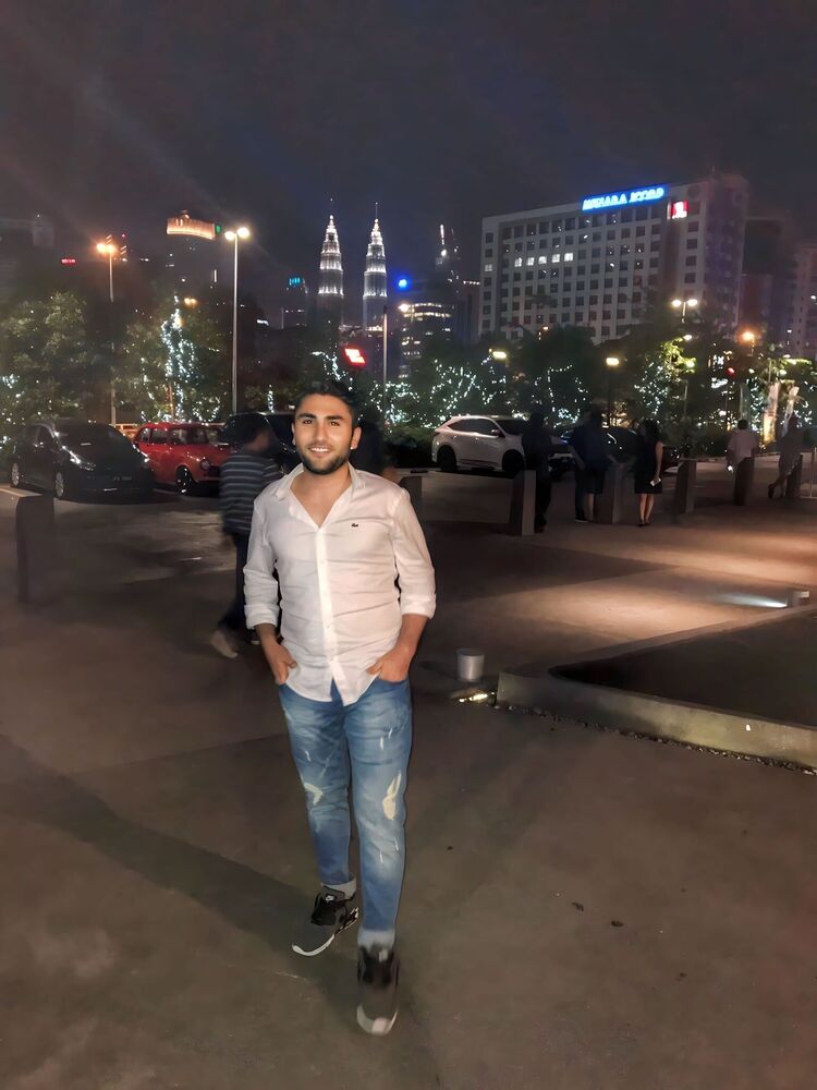  ,   Mirsad, 32 ,   ,   
