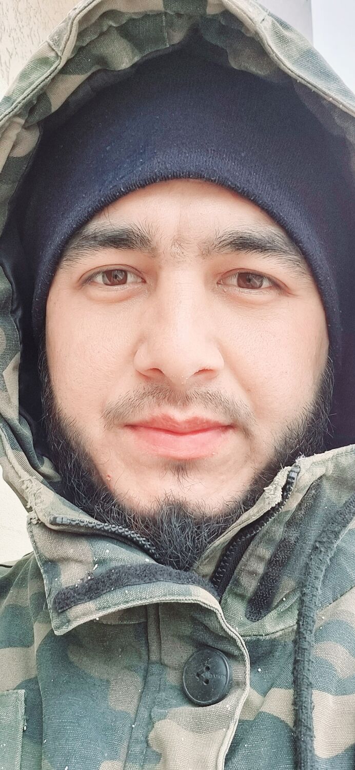  43164572  Aza, 28 ,    