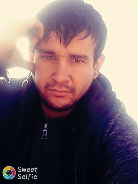  22845342  Abror, 32 ,    