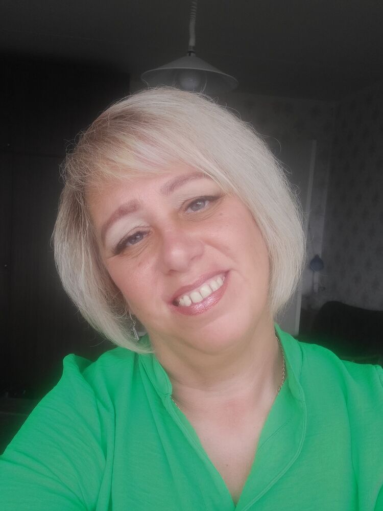  53010982  Svetlana, 51 ,    