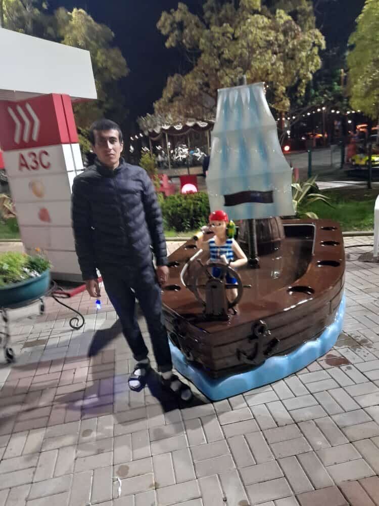  32484642  , 28 ,    