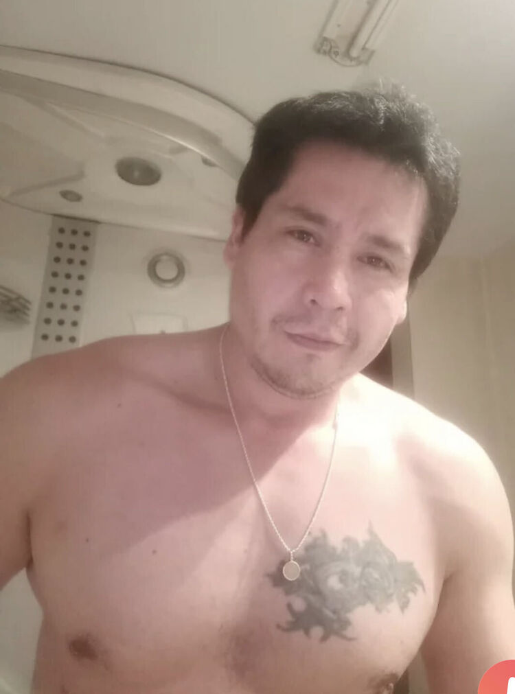  Quito,   Daniel, 46 ,   ,   