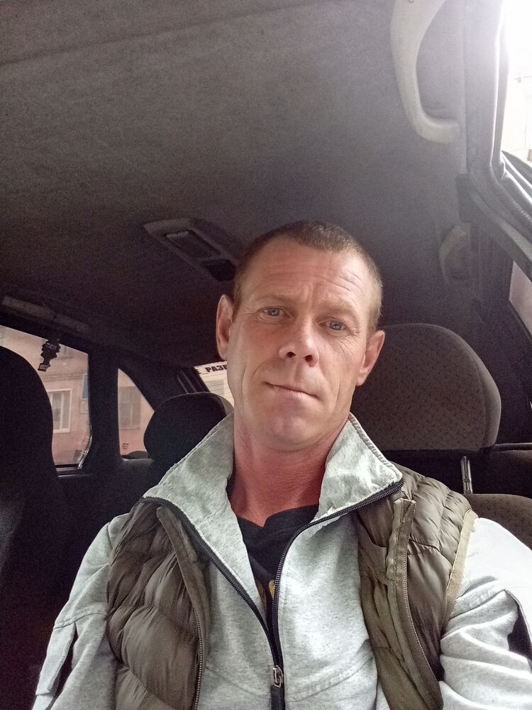  48865242  , 37 ,    