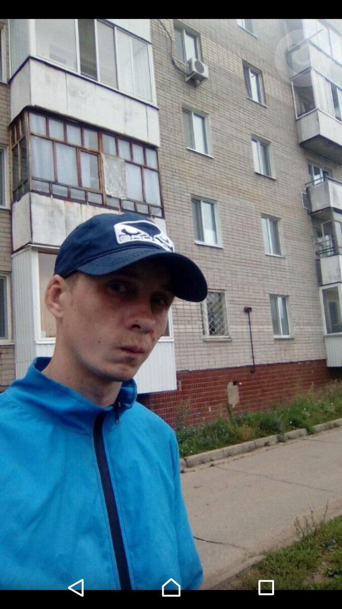  18818572  Alex Softer, 35 ,    