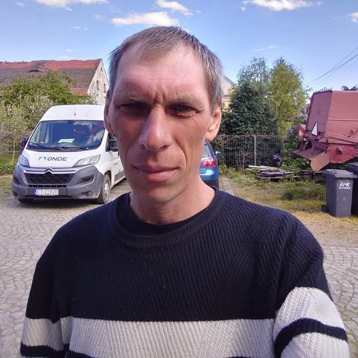  50617402  , 40 ,    