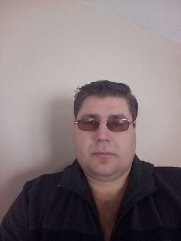  26443112  Rolandas, 40 ,    