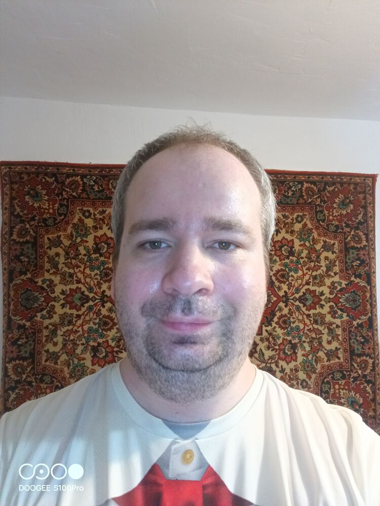  51283792  Denis, 36 ,    