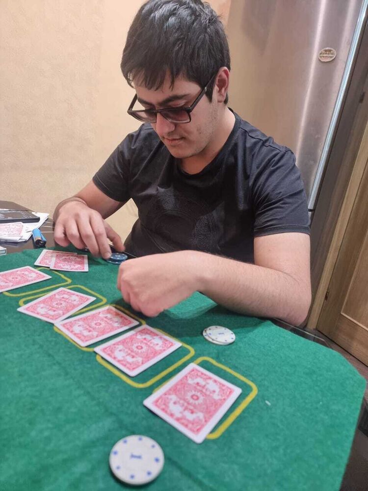 ���� 43533022 ����� Harut, 24 ����, ���� ���������� � �������