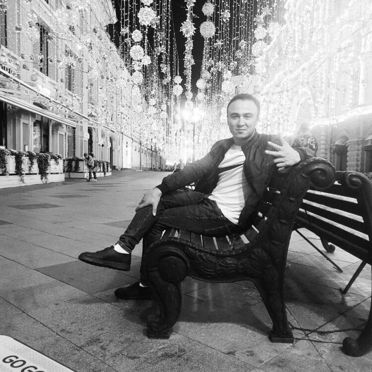 ���� 23912682 ������� RUSTAM, 32 ����, ���� ���������� � �����-����������