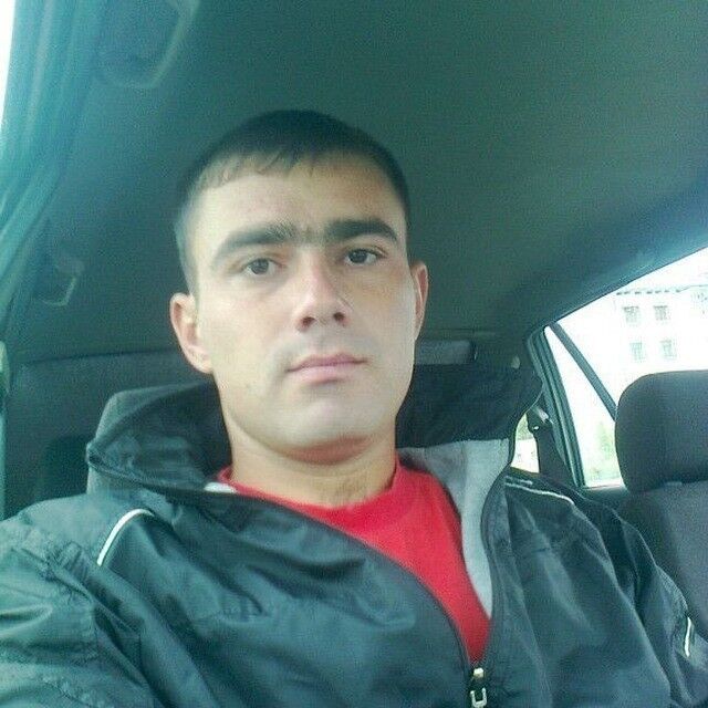  18761452  Jasur, 38 ,    