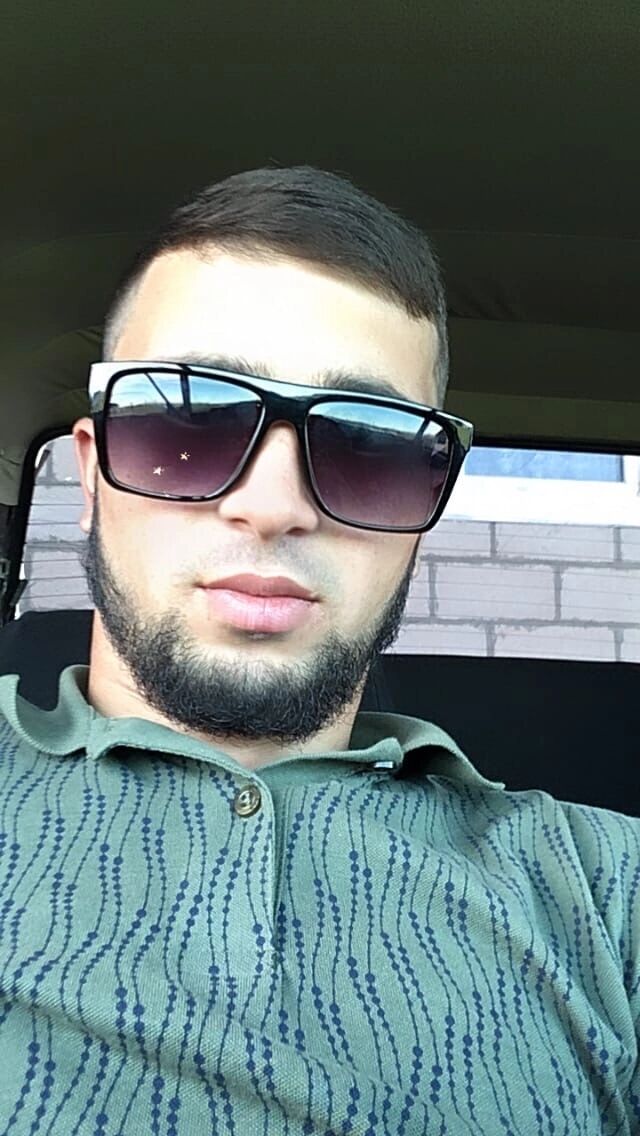  ,   Khamzat, 25 ,   ,   , c , 
