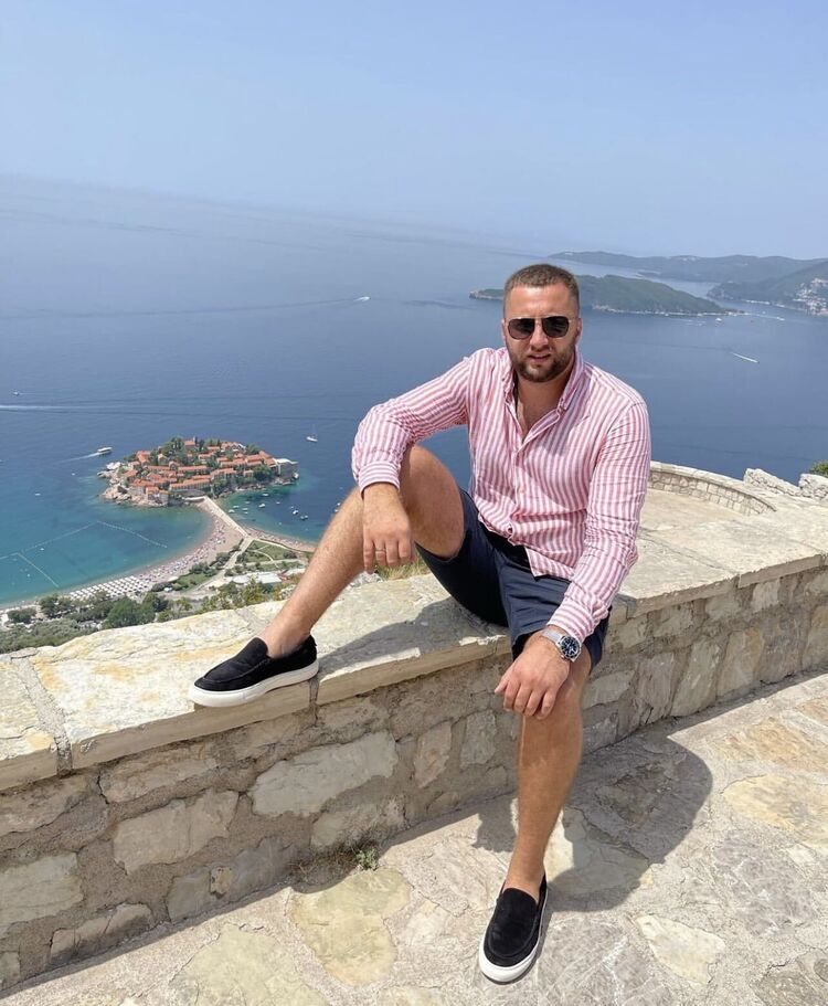  ,   Igor, 39 ,   ,   