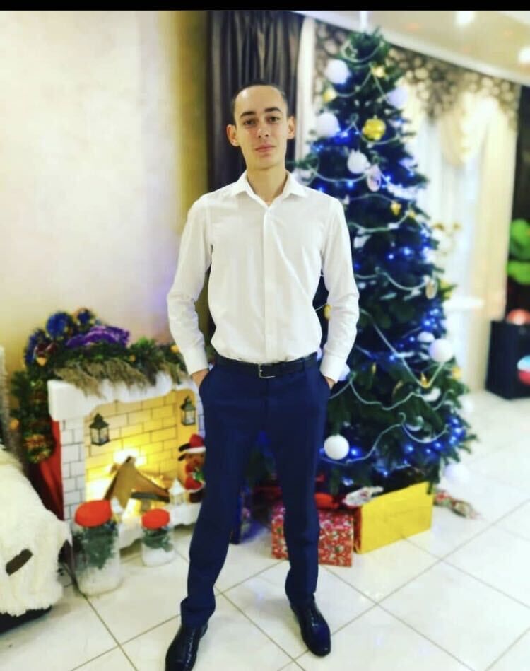  37381812  , 23 ,    