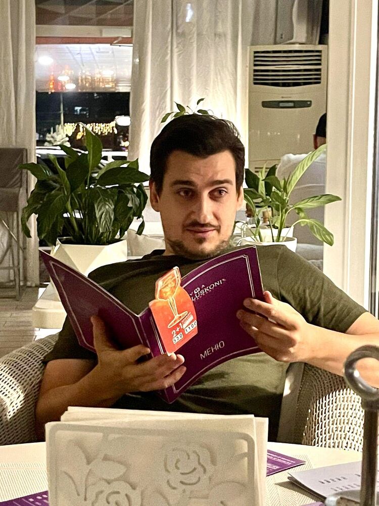  ,   Misha, 31 ,   ,   