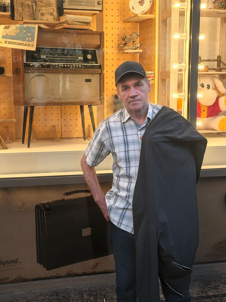  53729712  Pavel, 59 ,    