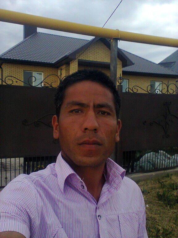  23818362  Jonibek, 42 ,    -