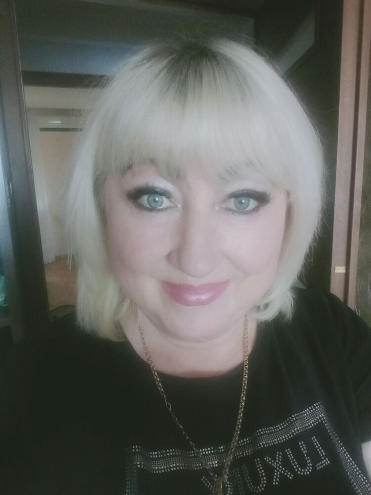  23183472  Larissa, 57 ,    