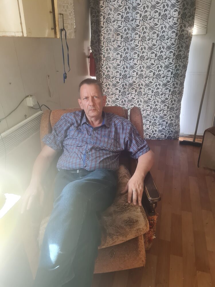  38145132  , 54 ,    