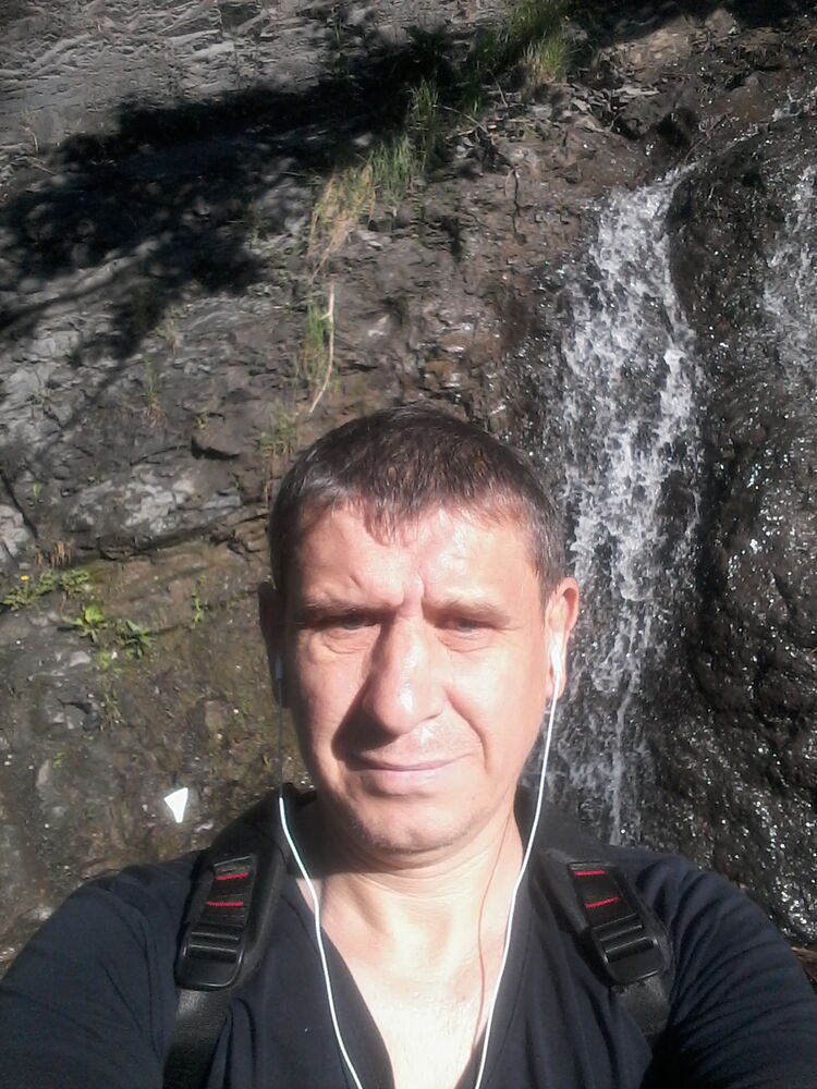  26896002  Aleks, 53 ,    