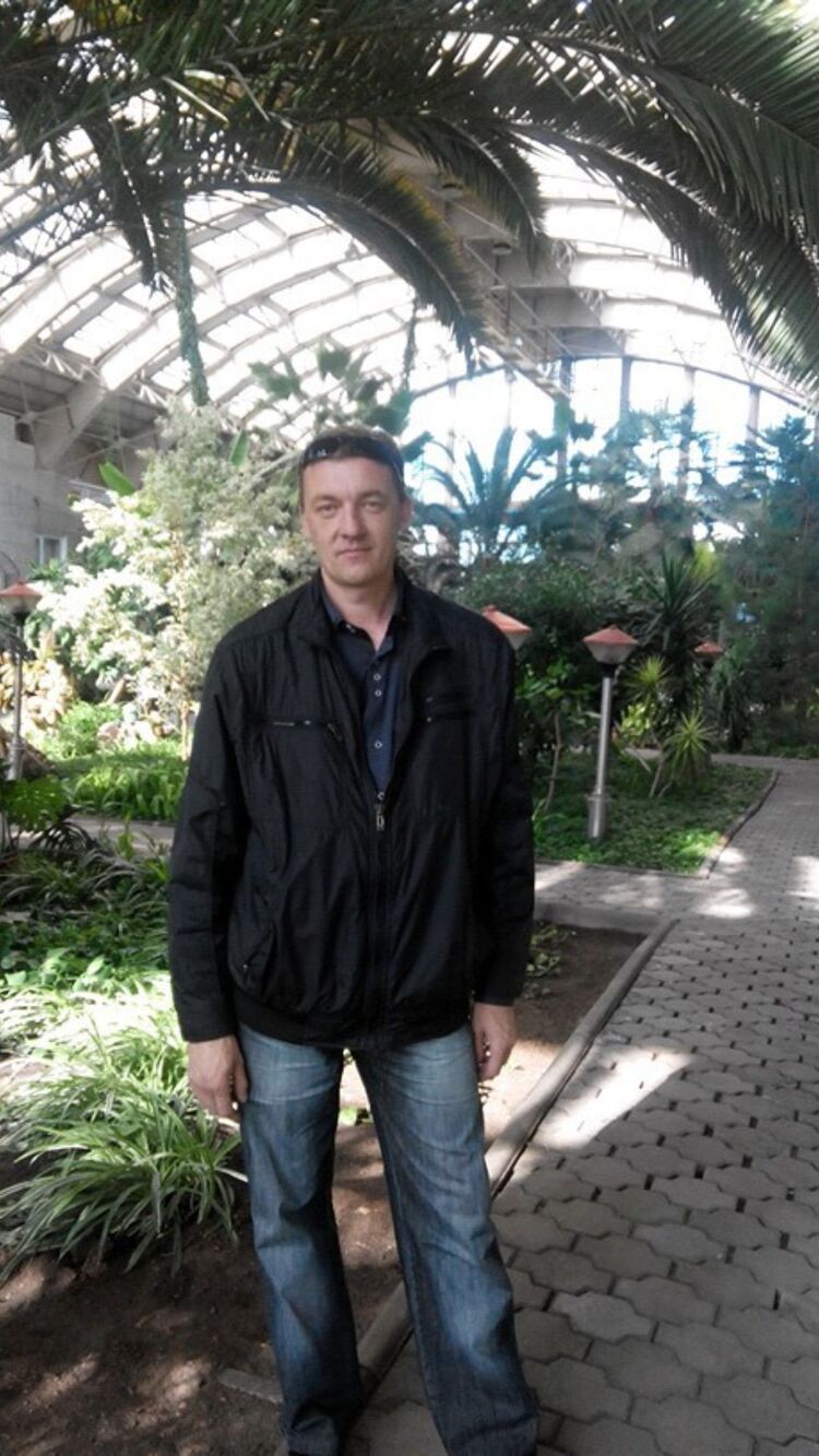  50635322  Alexandr, 51 ,    