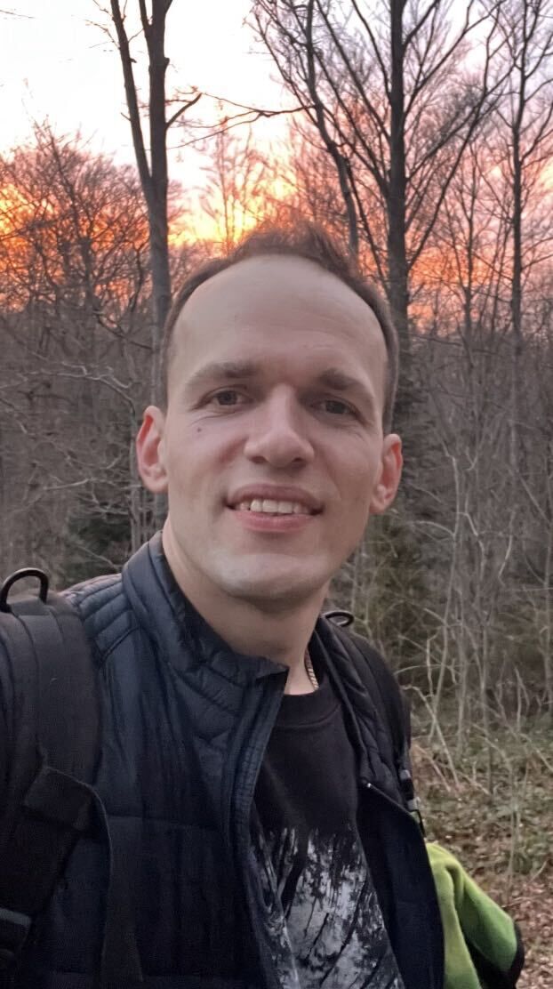  ,   Denys, 33 ,   ,   