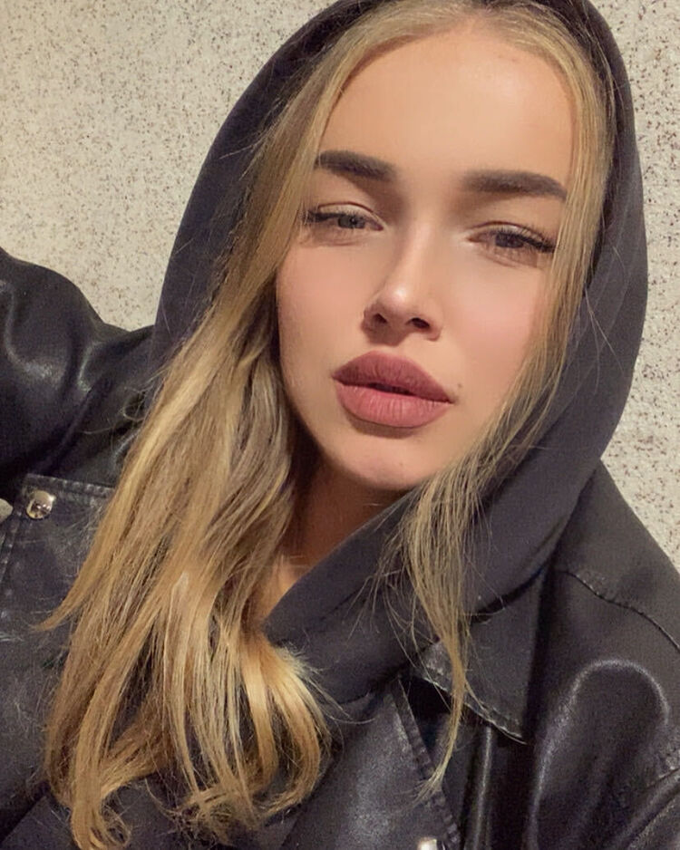 ,   Kristina, 28 ,   ,   