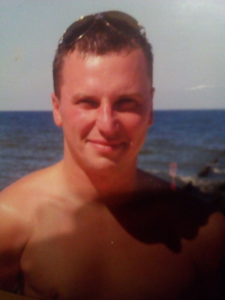  ,   Alex, 44 ,   