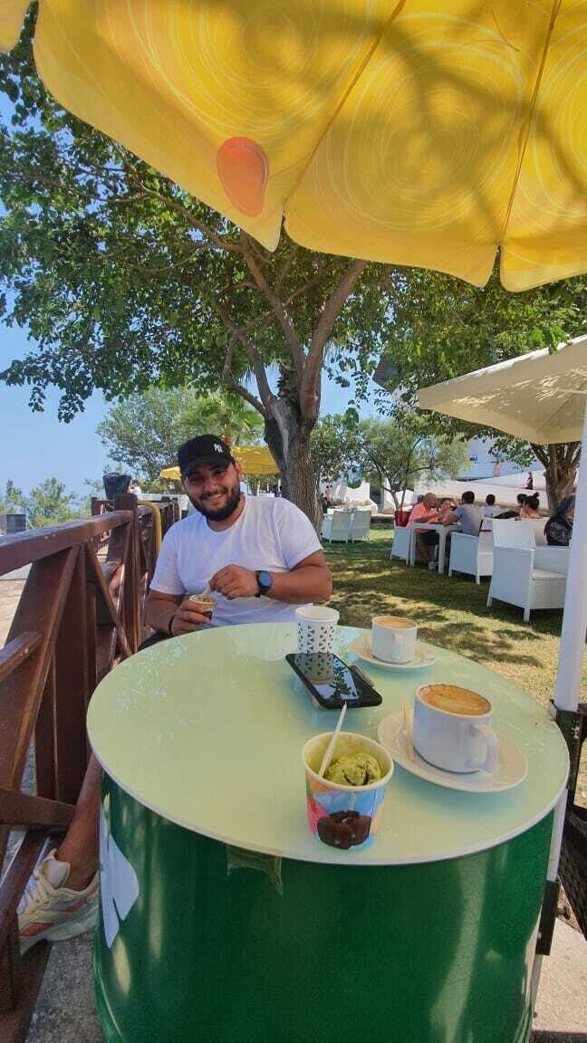  ,   Emre, 32 ,   ,   , c 