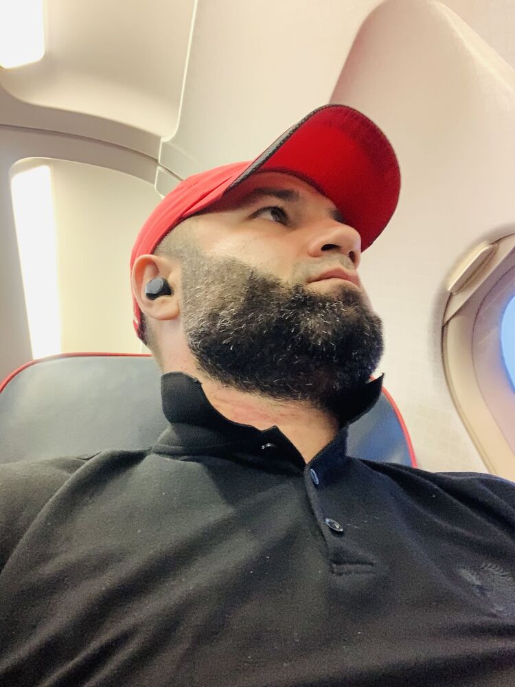  27639682  Adam, 36 ,    