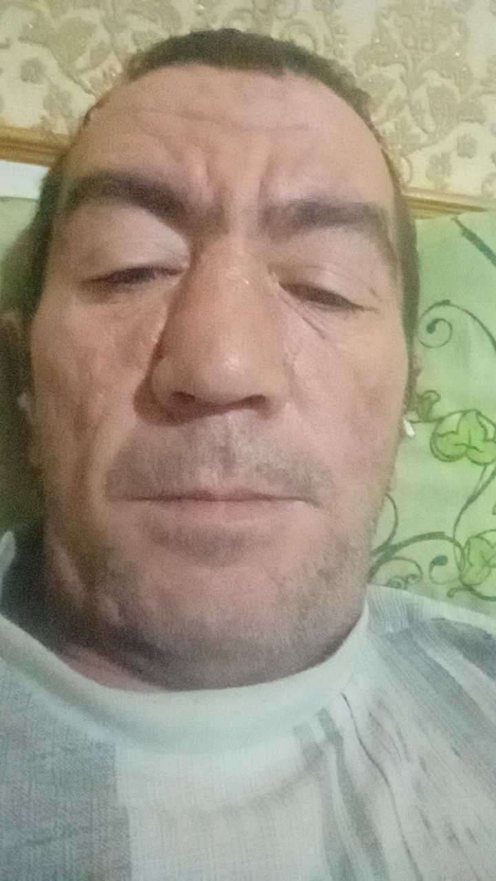  47970192  Muhamed, 42 ,    