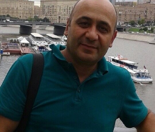  18899522  Artak, 51 ,    