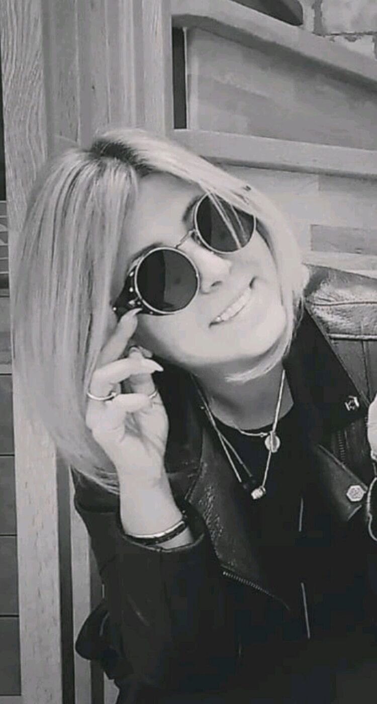  33902392  Lika, 49 ,    