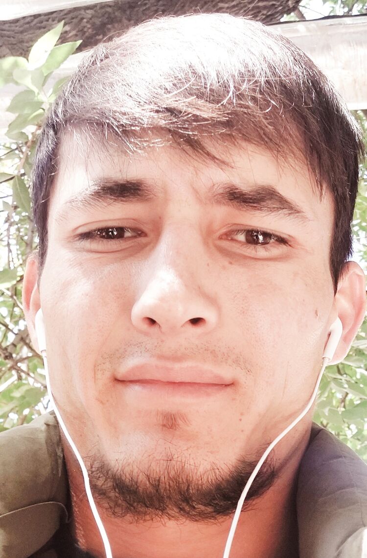  33658782  Ruzamat, 26 ,    